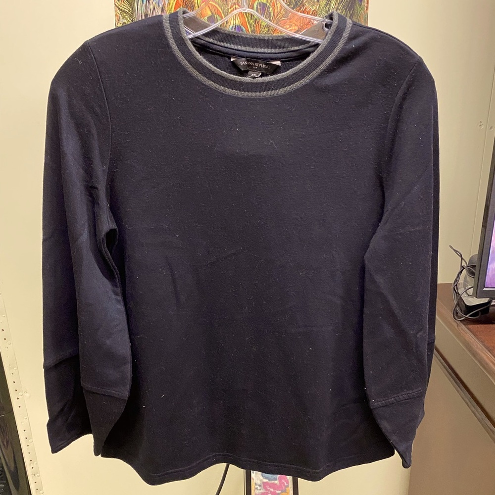 Banana Republic women’s size xs sweater